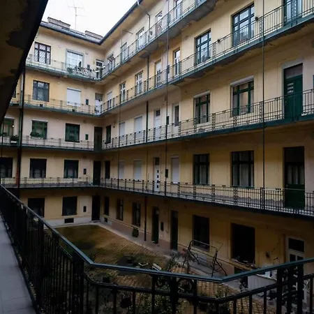 New At Exlusive Location Apartamento Budapeste