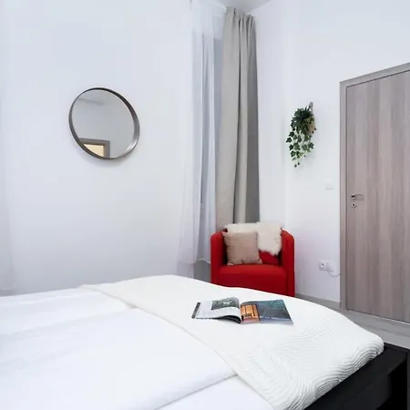 New At Exlusive Location Appartement