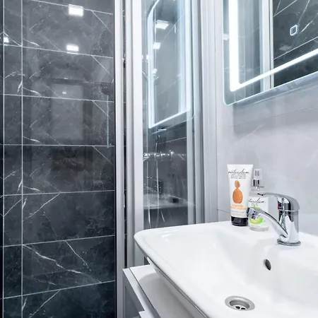 New At Exlusive Location Appartement