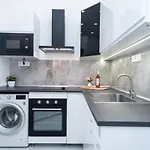 Apartment New At Exlusive Location