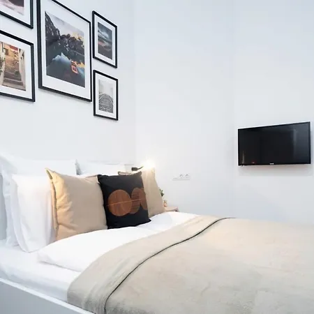 New At Exlusive Location *